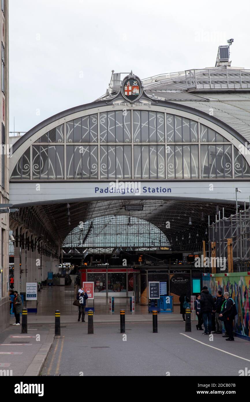 Paddington Station Approach, London, Großbritannien Stockfoto