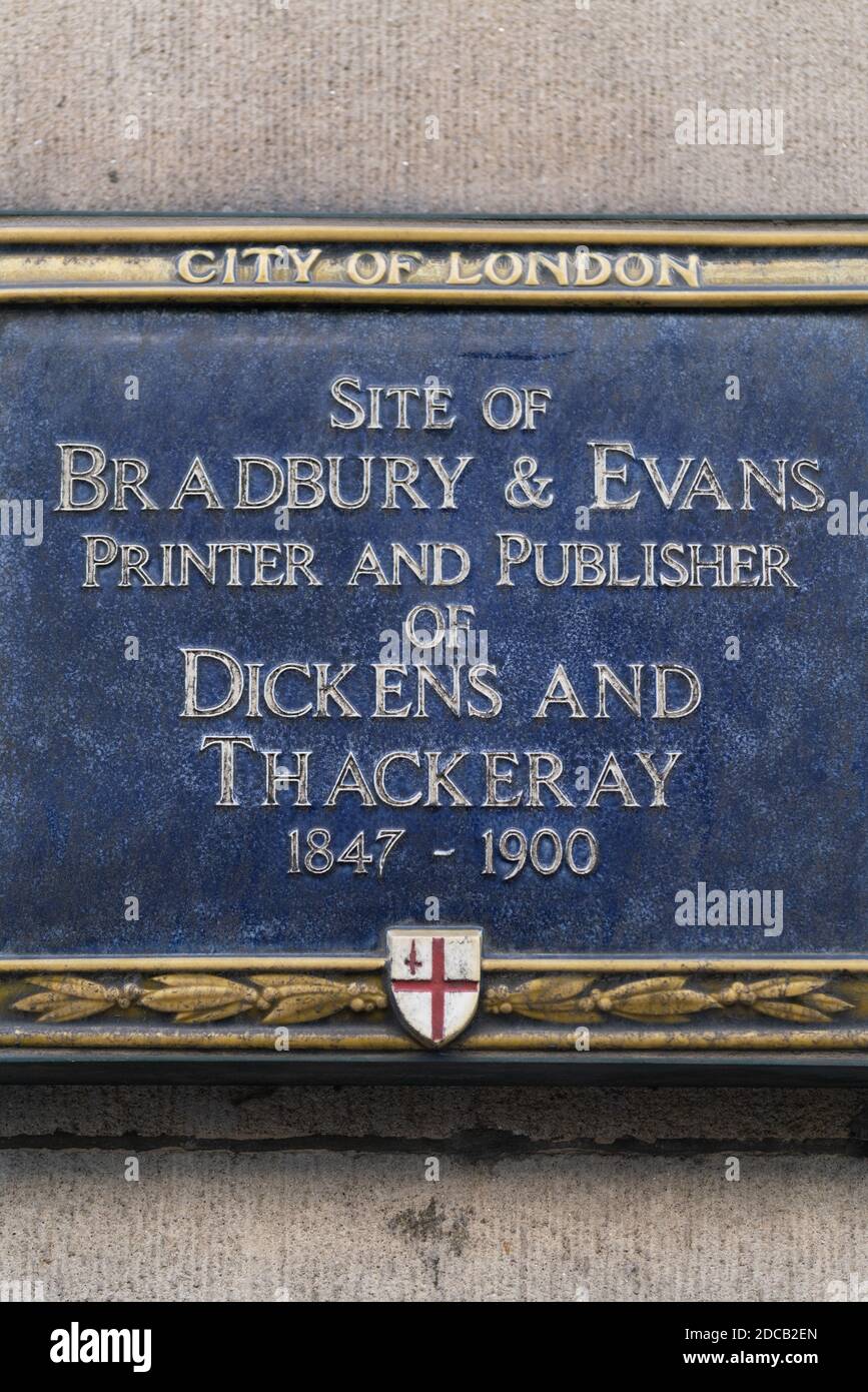Plaque-Markierungsstelle von Bradbury und Evans Druckerei von William Makepeace Thackeray und Charles Dickens Stockfoto