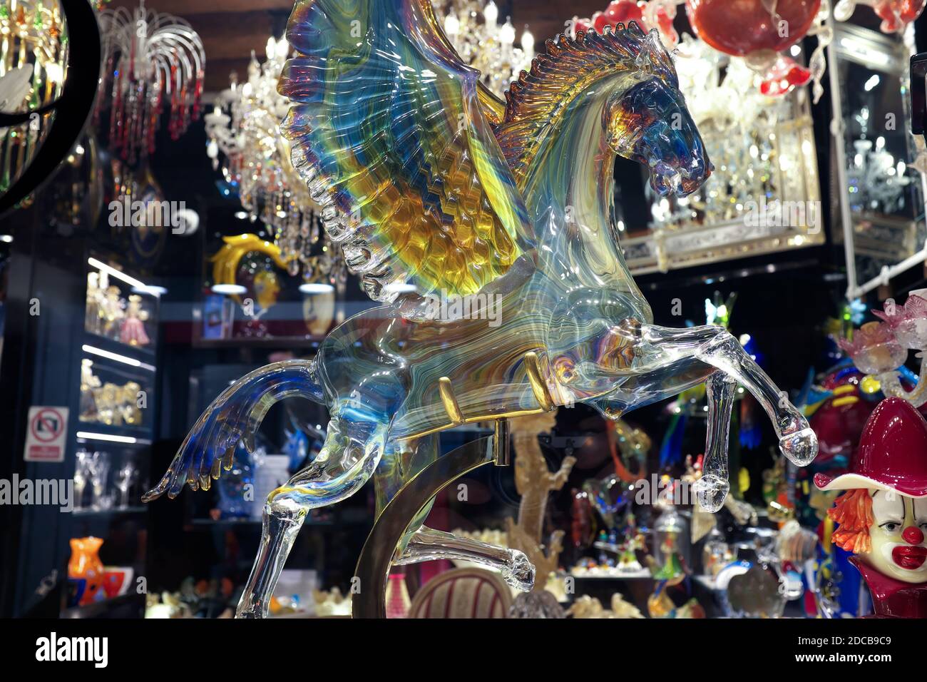 Glas Pferd aus Murano Glas zum Verkauf in EINEM Shop In Murano Venedig Italien Stockfoto