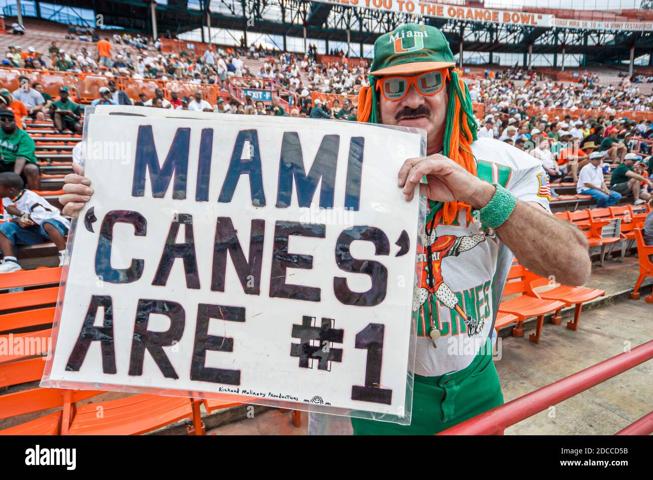 Miami Florida, Orange Bowl University of Miami Hurricanes Canesfest, College Football Preseason Scrimmage Fans Stadium, man Fan Poster, Stockfoto