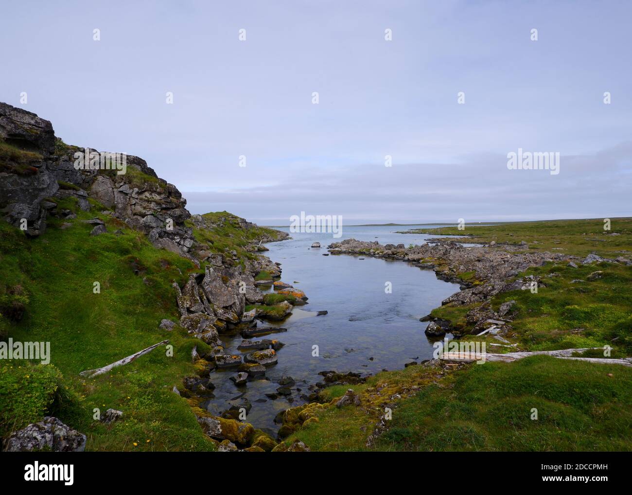 Isländischer See in Ostisland Stockfoto