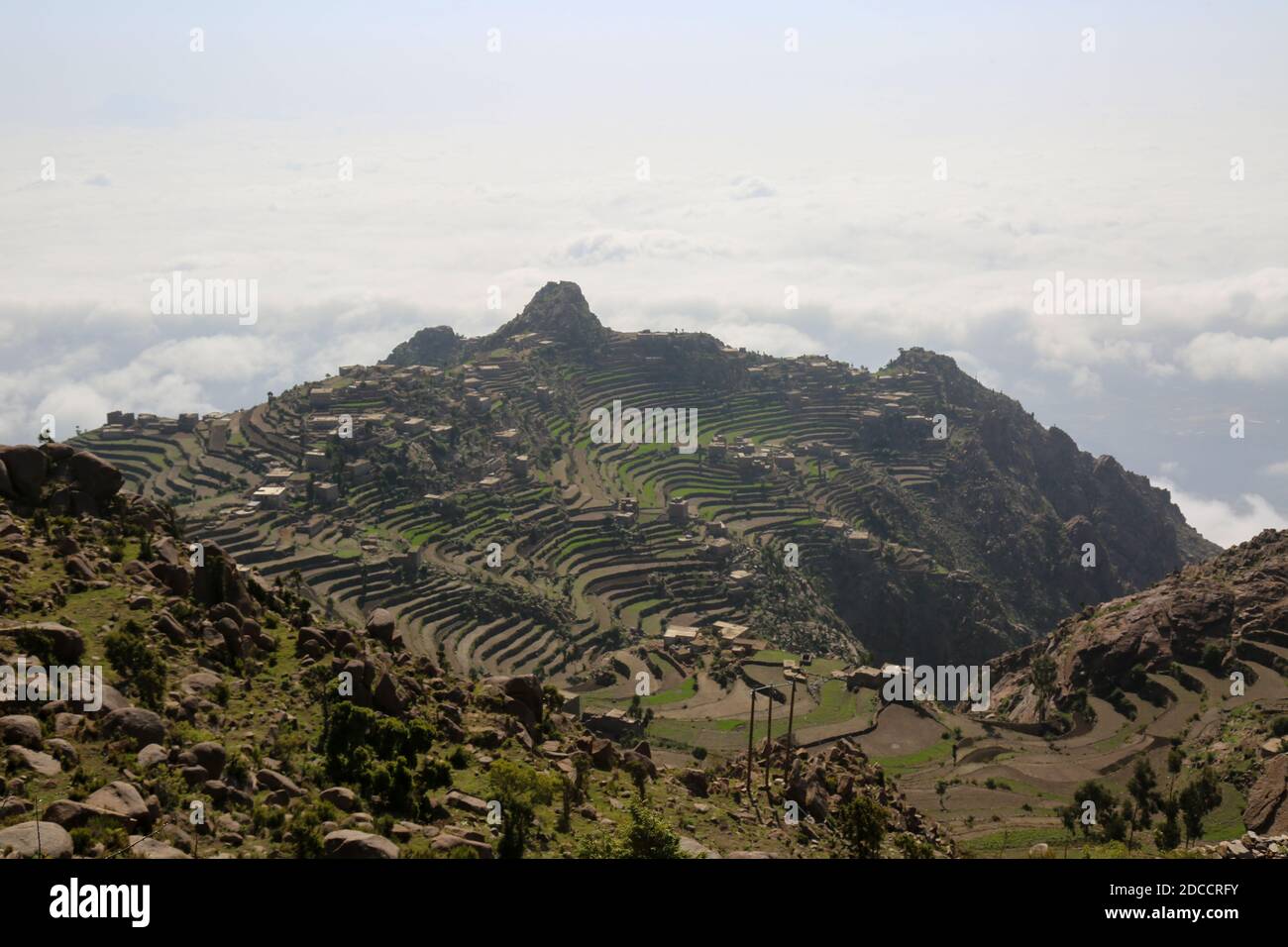 Landwirtschaftliche Skalar über den Wolken vom Sabir Berg ـ taiz Jemen Stockfoto