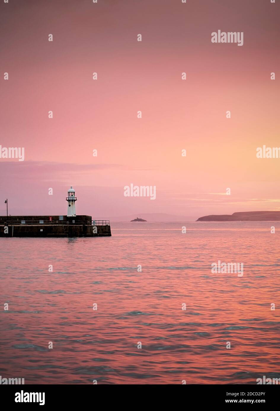 Sunrise St Ives Harbour, St Ives Bay & Godrevy Point, Cornwall Stockfoto