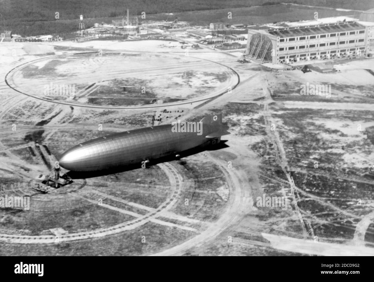 Hindenburg Luftschiff Vertäut, 1936 Stockfoto