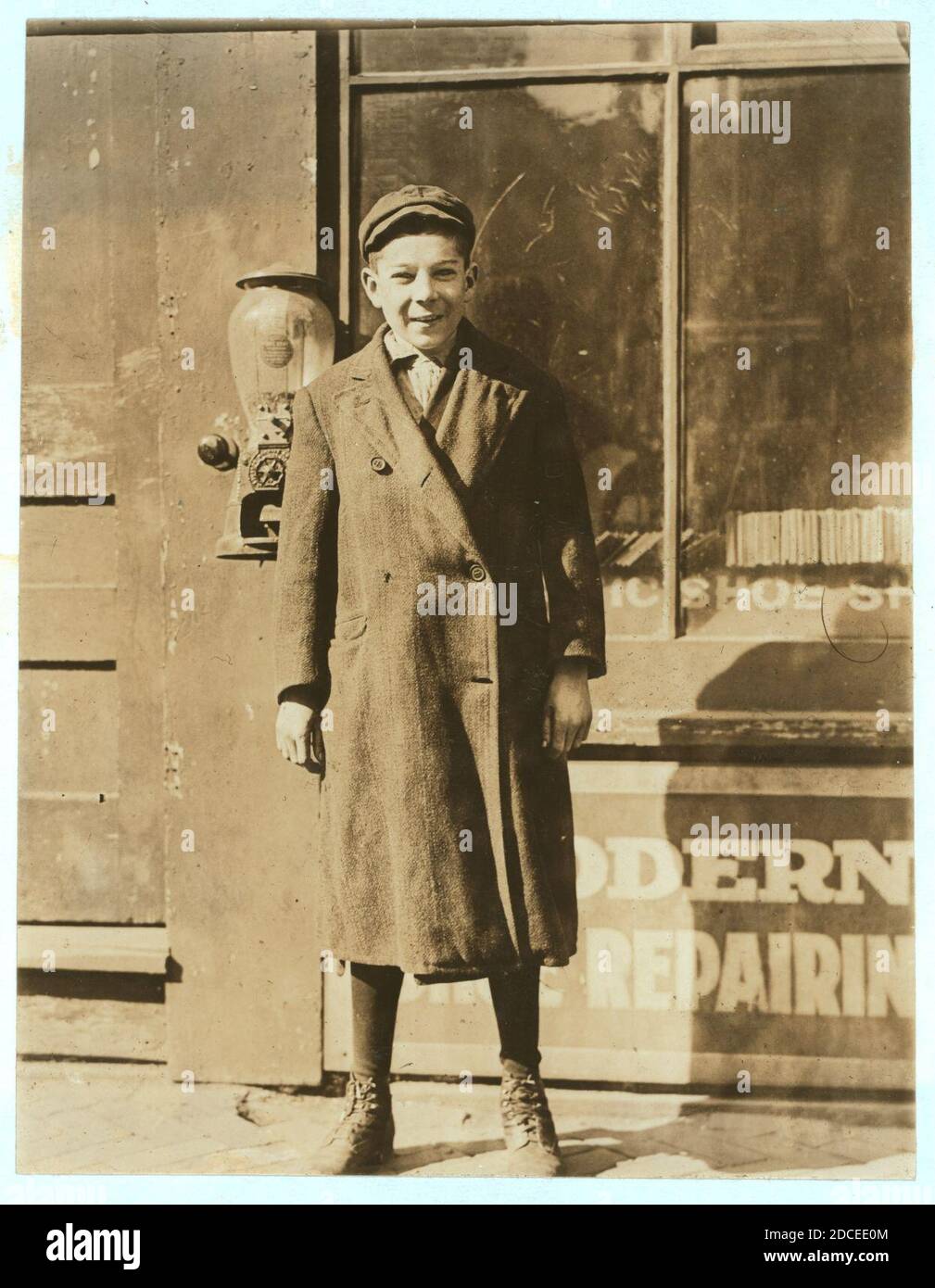 Die kibbe Candy Factory. Ryme Sylvester 15 Jahre, 68 Clinton St. läuft Schokolade Spreader. Verdient $ 4,00. In einem Jahr. Stockfoto