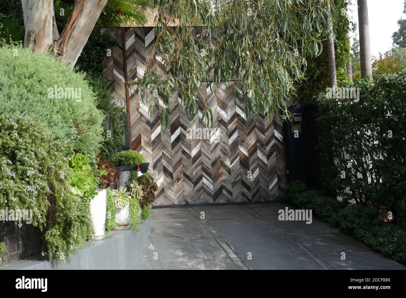 Los Angeles, Kalifornien, USA 20. November 2020 EIN allgemeiner Blick auf die Atmosphäre der Realität Star/Model Kendall Jenners ehemaliges Zuhause am 20. November 2020 in Los Angeles, Kalifornien, USA. Foto von Barry King/Alamy Stockfoto Stockfoto