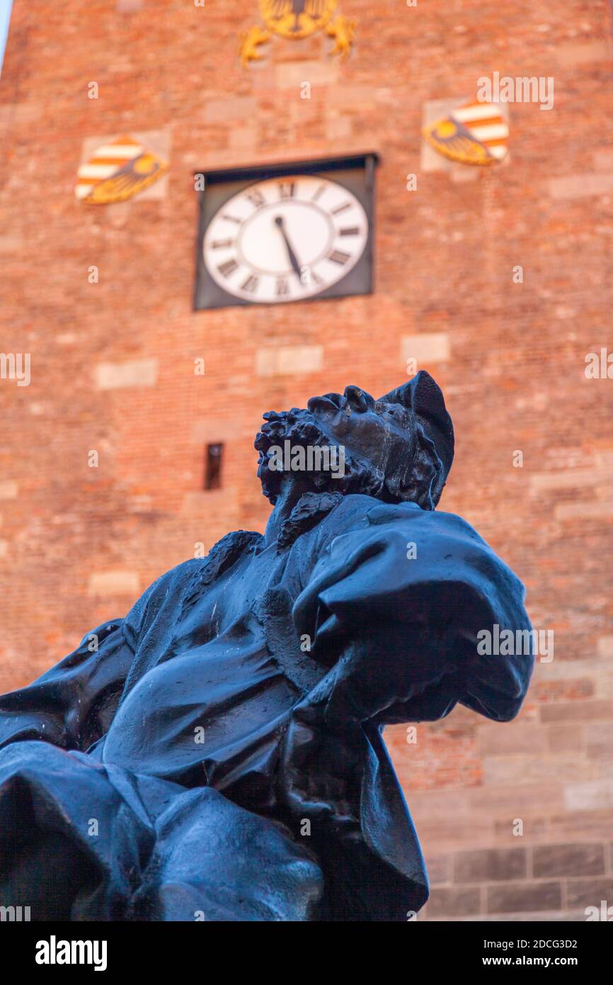 Ehe-Brunnen vor dem weißen Turm, Nürnberg, Bayern, Deutschland, Europa Stockfoto