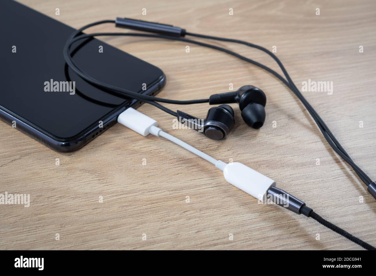Typ C usb-Kopfhörer 3,5-mm-Audiobuchsenkabel-Adapter an Ein Smartphone Stockfoto