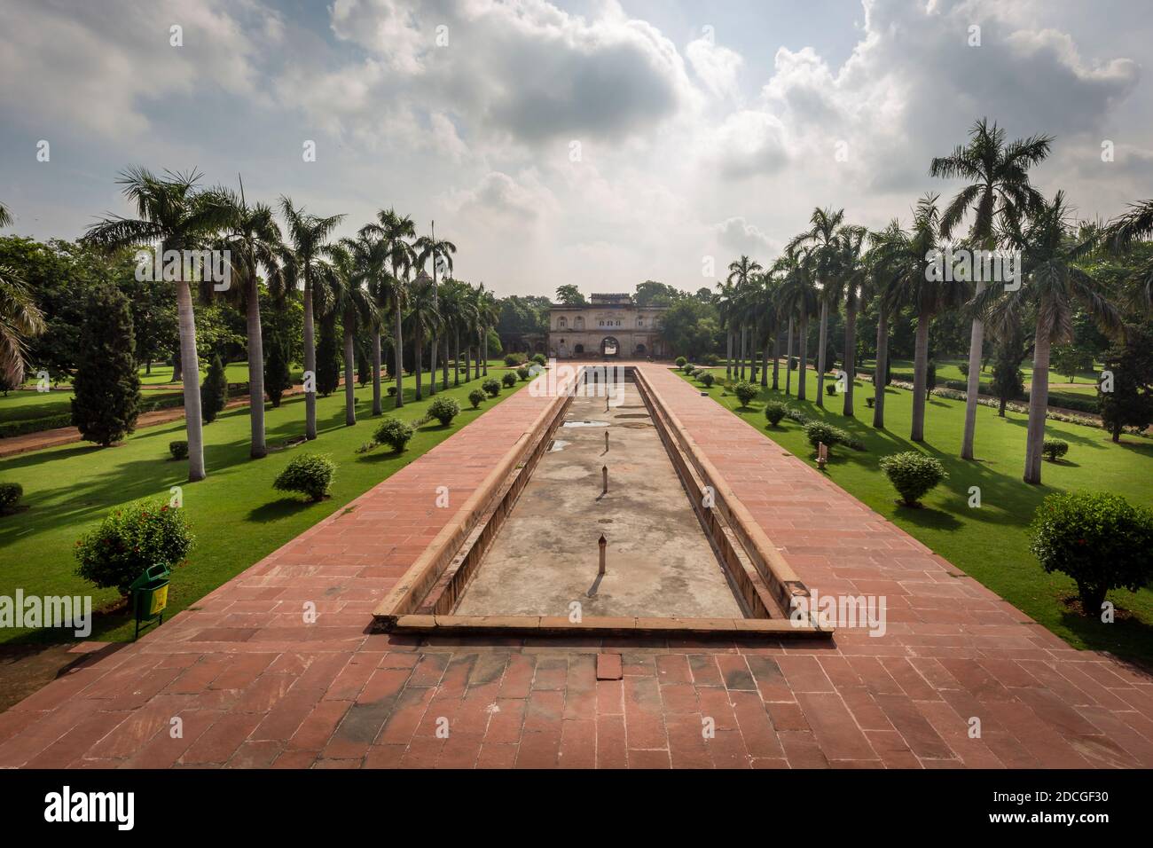 Blick auf das berühmte Safdarjung Grab Denkmal in Neu Delhi, Indien. Stockfoto