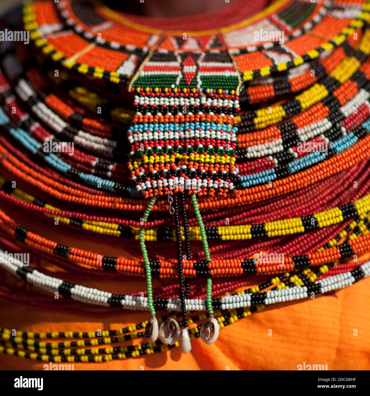 Samburu Stammesfrau mit Perlen Halsketten, Samburu County, Maralal, Kenia Stockfoto