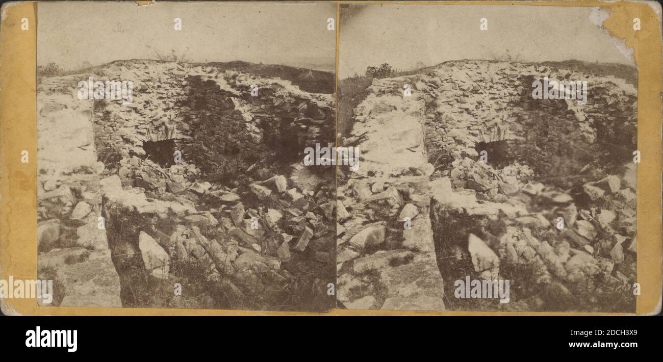 Ruinen von Ticonderoga. Keller der Gußlinie der Kaserne, zeigt Eingang zum Ofen, Blick nach Norden., Stoddard, Seneca Ray (1844-1917), New York (Staat), Ticonderoga (N.Y Stockfoto
