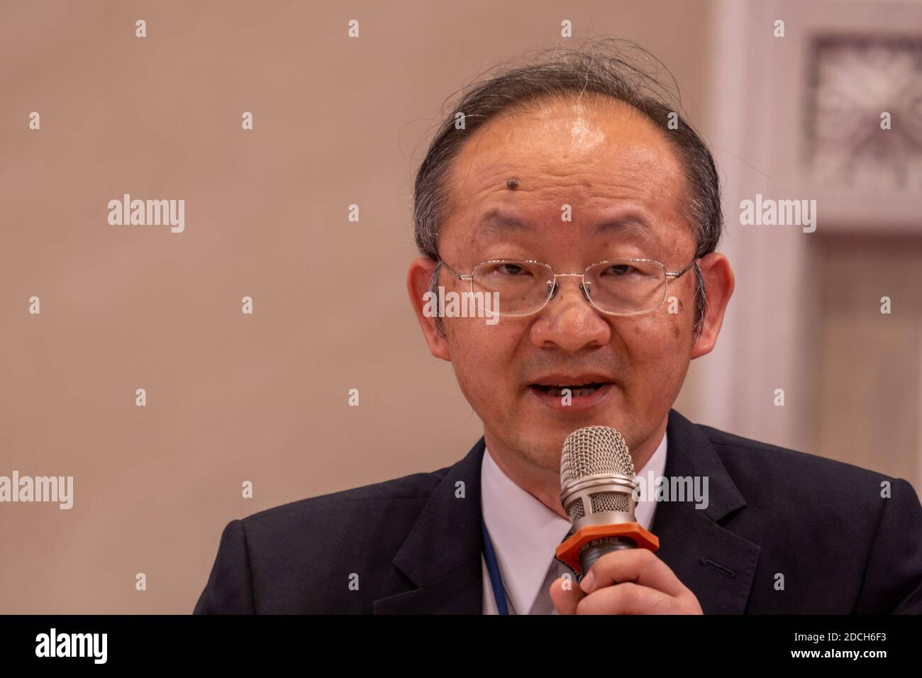 Bob L.J. Chen, Außenminister, spricht während einer Pressekonferenz im Präsidentenamt in Taipei über das Asien-Pazifik-Forum für wirtschaftliche Zusammenarbeit (APEC) und das APEC-Ministertreffen. Stockfoto