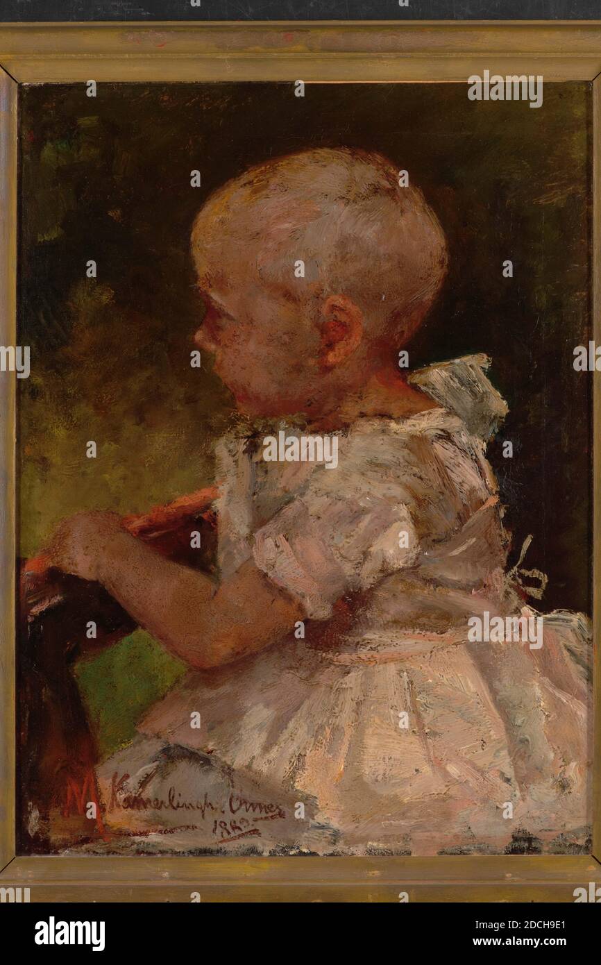 Gemälde, Menso Kamerlingh Onnes, 1889, Signatur vorne, unten links: M. Kamerlingh Onnes 1889, Leinwand, Ölfarbe, bemalt, Träger: 67.5 × 52 × 2cm 675 × 520 × 20mm, mit Rahmen: 76.3 × 59.1 × 5,5cm 763 × 591 × 55mm, Kinderportrait, Porträt eines unbekannten Kindes. Das Kind wird als Halbfigur dargestellt, ganz nach links gewandt und nach links schauend. Das Kind hat seine Hände auf ein Geländer gelegt und ist in ein weißes Kleid gekleidet. Das Kind wird vor einem grünen Hintergrund dargestellt. Signiert unten links. Das Gemälde ist in einem goldfarbenen bemalten Holzrahmen, 1946 Stockfoto