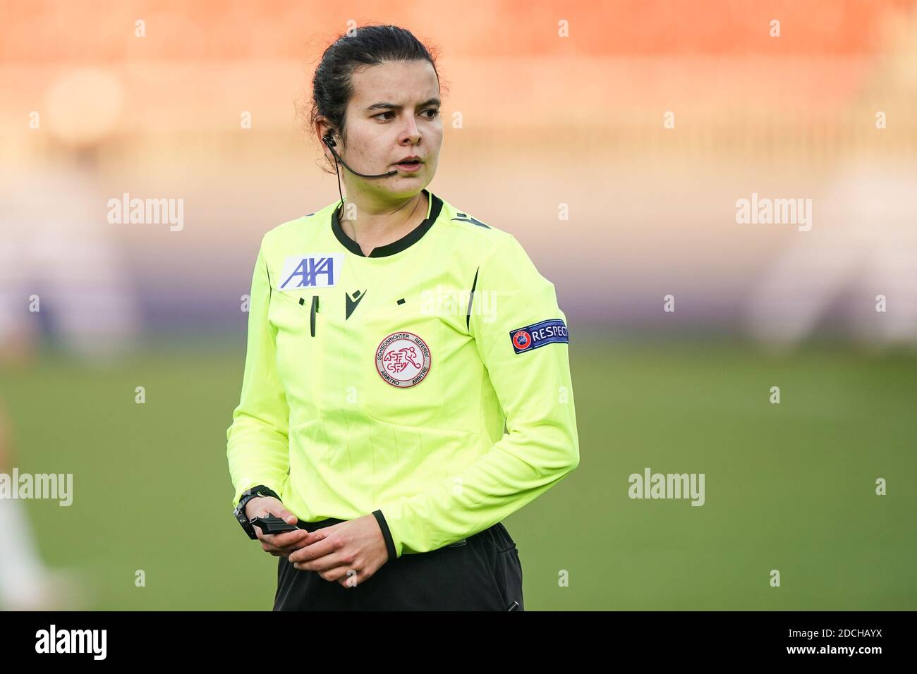 21. November 2020, Zürich, Letzigrund Stadion, AXA Women's Super League: FC Zürich Frauen - FC Basel 1893, Schiedsrichter Stockfoto