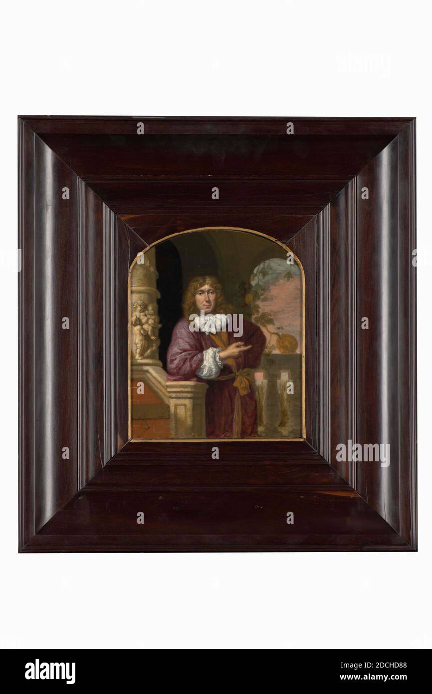 Gemälde, Johann Philippus Neeb, 1845, Signatur vorne, unten links: J.P. Neeb 1845, Platte, Ölfarbe, bemalt, Träger: 27.4 × 24 × 1,4cm (274 × 240 × 14mm), mit Rahmen: 41.2 × 38.5 × 5cm (412 × 385 × 50mm), Porträt eines unbekannten Mannes. Er wird halblang dargestellt, gerade nach vorne und schaut auf den Betrachter. Er trägt einen schwarzen Rock mit einem weißen Hemd und einem weißen Kragen. Links hinter ihm ist ein Teil der Rückseite des Stuhls zu sehen, auf dem er sitzt. Es gibt auch einen grünen Vorhang auf der linken Seite. Es ist vor einem dunklen Hintergrund dargestellt. Signiert unten links. Das Gemälde ist in einem schwarzen Stockfoto