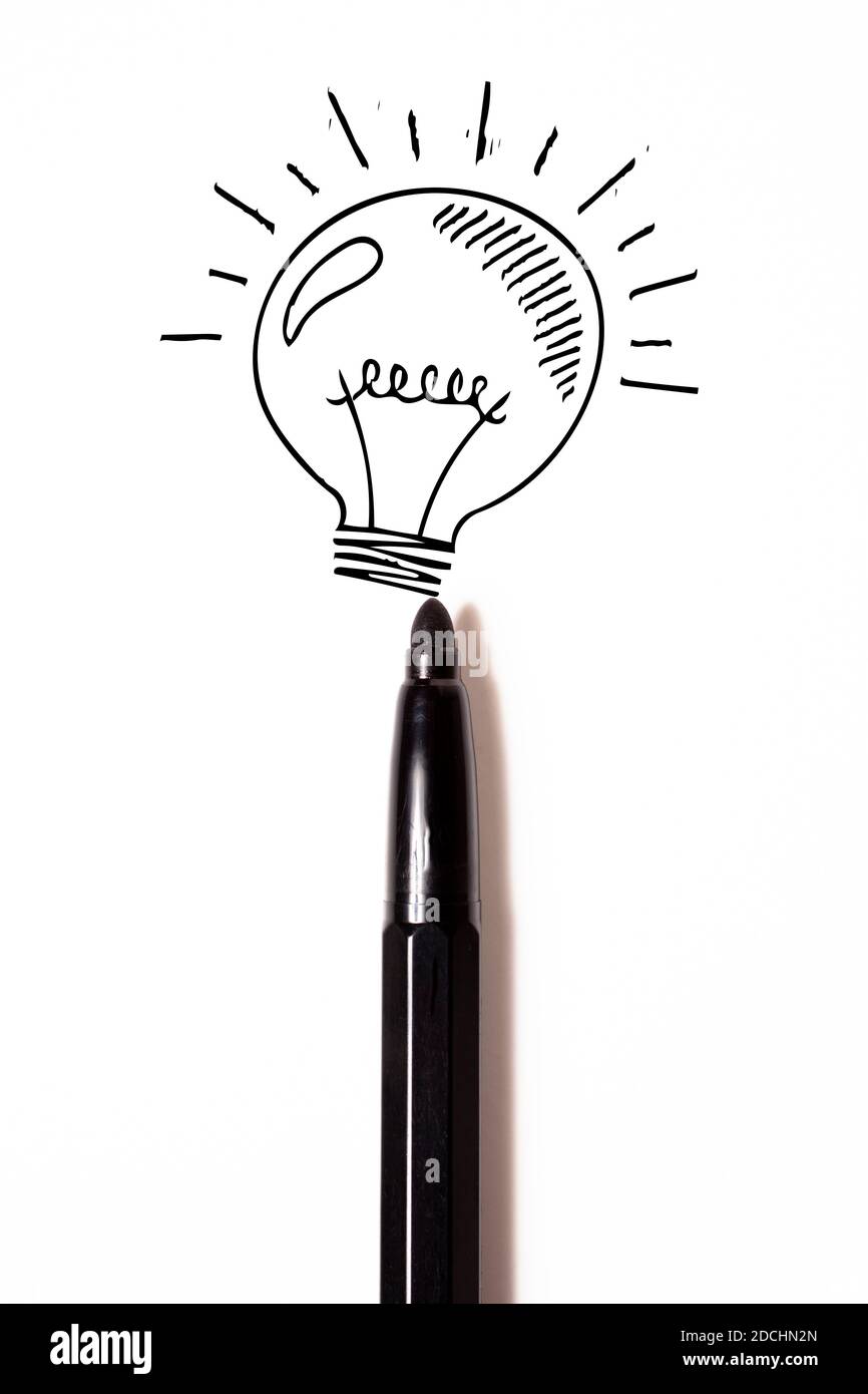 Bleistift Zeichnung Glühbirne auf Papier - Idee Konzept Stockfoto