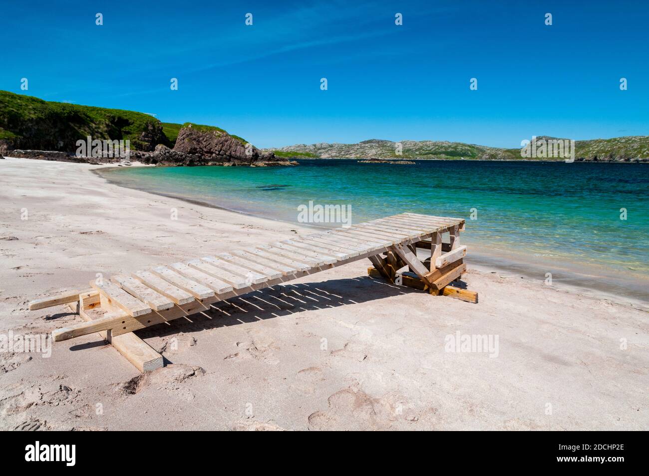 Die bewegliche Anlegestelle, die für die Ausschiffung von Passagieren von der Fähre verwendet wird Am Strand von Port an Eilein auf der Insel Von Handa vor der Nordwestküste von SC Stockfoto