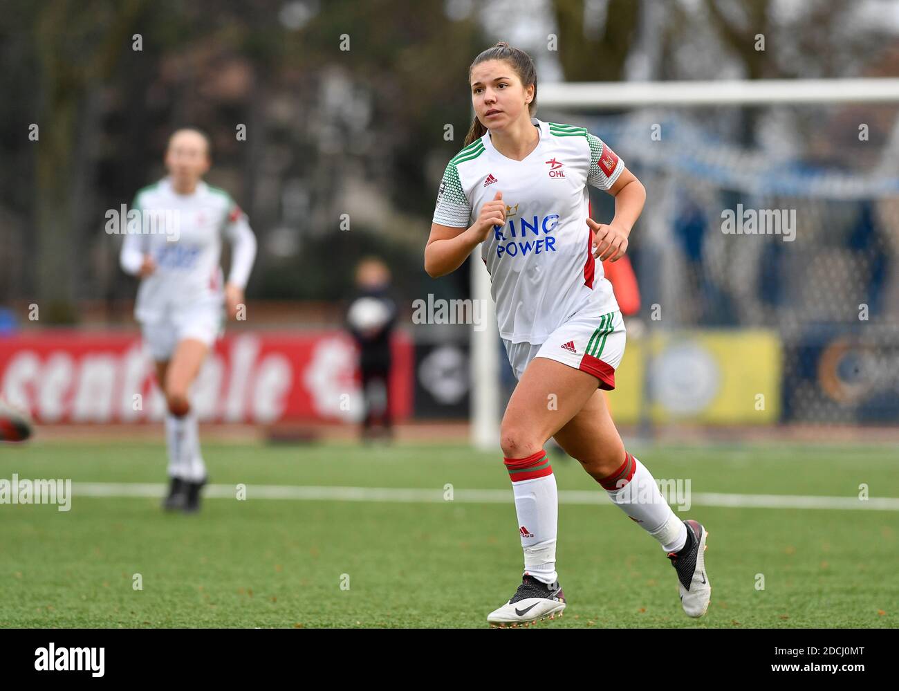 Knokke, Belgien. November 2020. OHL's Luna Vanzeir während eines weiblichen Fußballspiels zwischen Club Brugge Dames YLA und Oud Heverlee Leuven am 8. Spieltag der Saison 2020 - 2021 der belgischen Scooore Womens Super League, samstag, 21. November 2020 in Knokke, Belgien. FOTO SPORTPIX.BE - David CATRY David Catry - Sportpix.be - SPP Quelle: SPP Sport Press Foto. /Alamy Live Nachrichten Stockfoto