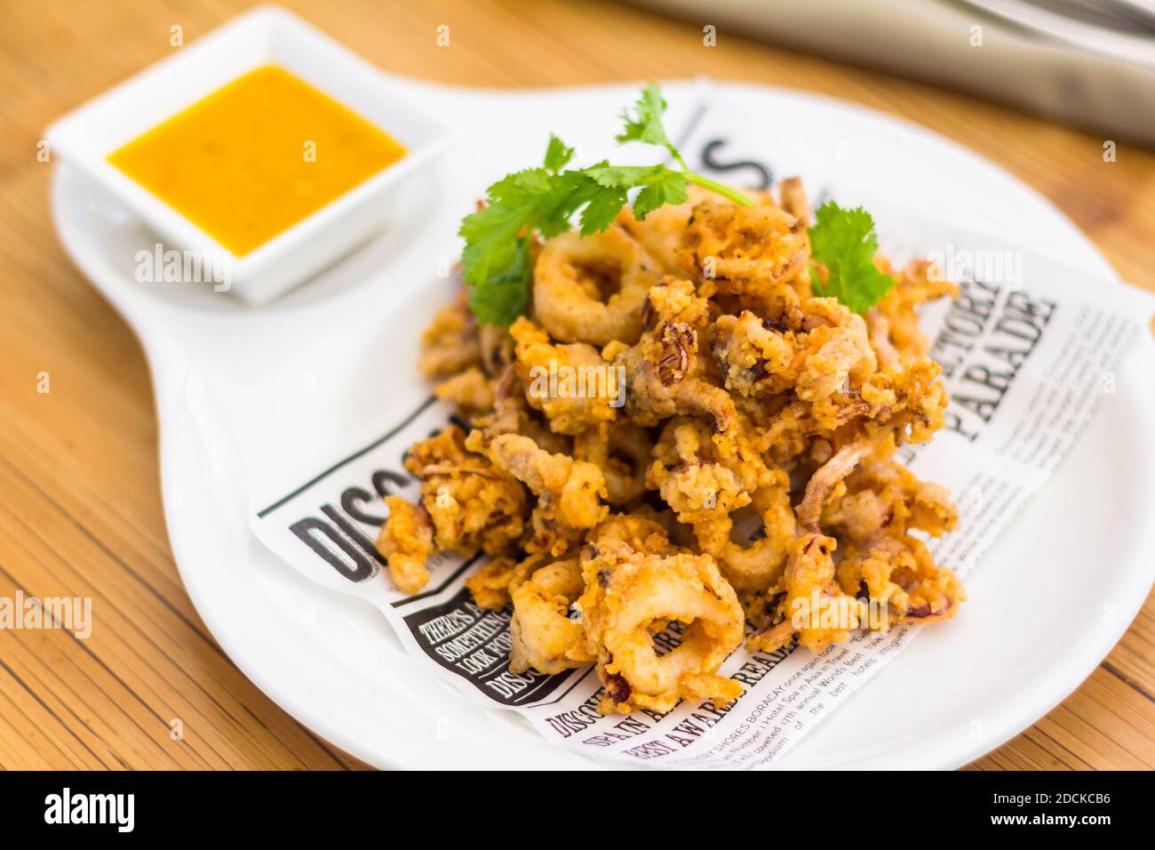 Ein Teller mit knusprigen Calamares in Aklan, Philippinen Stockfoto