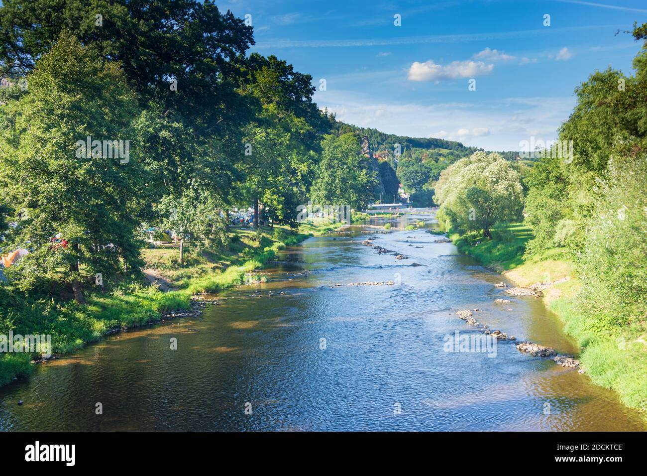 Mala Skala (Kleinskal) : Fluss Jizera (Iser), Bade in , Liberecky, Region Liberec, Region Reichenberger , Tschechisch Stockfoto
