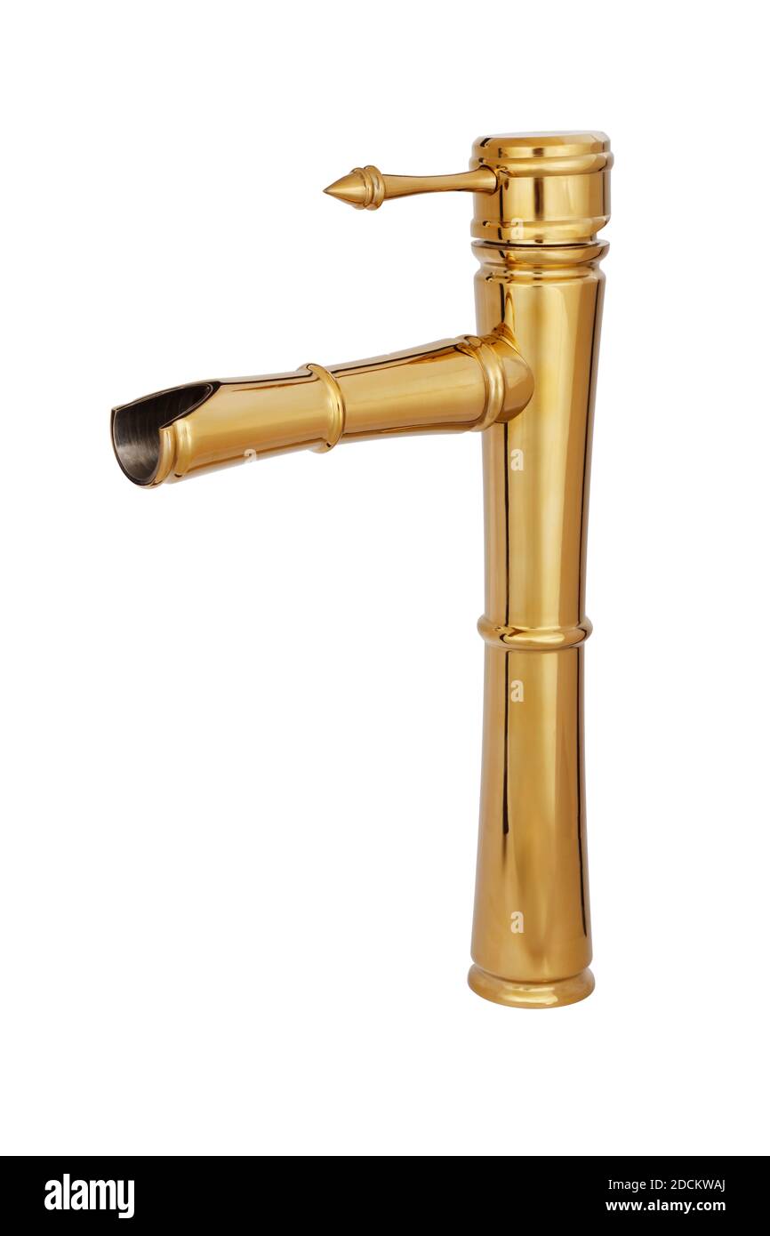 Glänzender goldener Wasserhahn aus Stahl auf weißem Hintergrund Stockfoto
