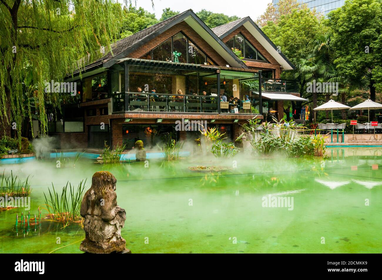 Chinesisches Restaurant Im Volkspark Stockfotos und bilder Kaufen Alamy