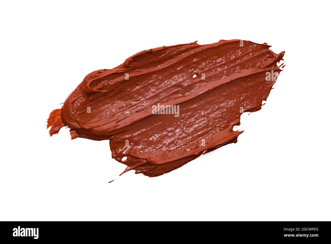 Natürliche rote Tonmaske isoliert auf weiß. Muster für Make-up-Produkte Stockfoto