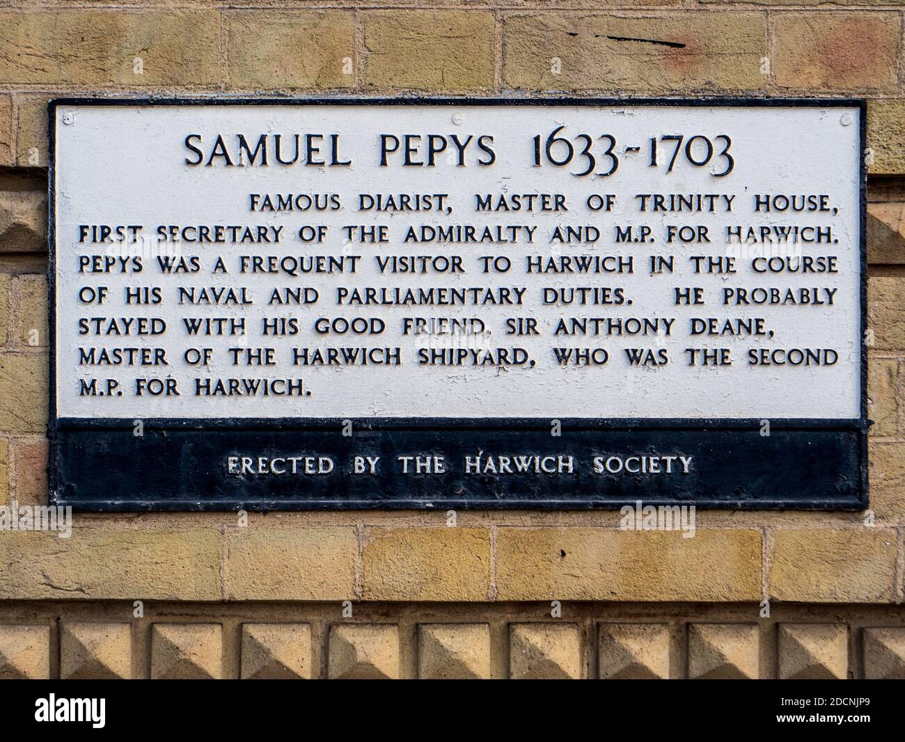 Samuel Pepys Harwich - Pepys, berühmter Diarist, Master of Trinity House, erster Sekretär der Admiralität und M.P. für Harwich - Harwich Society Plakette Stockfoto