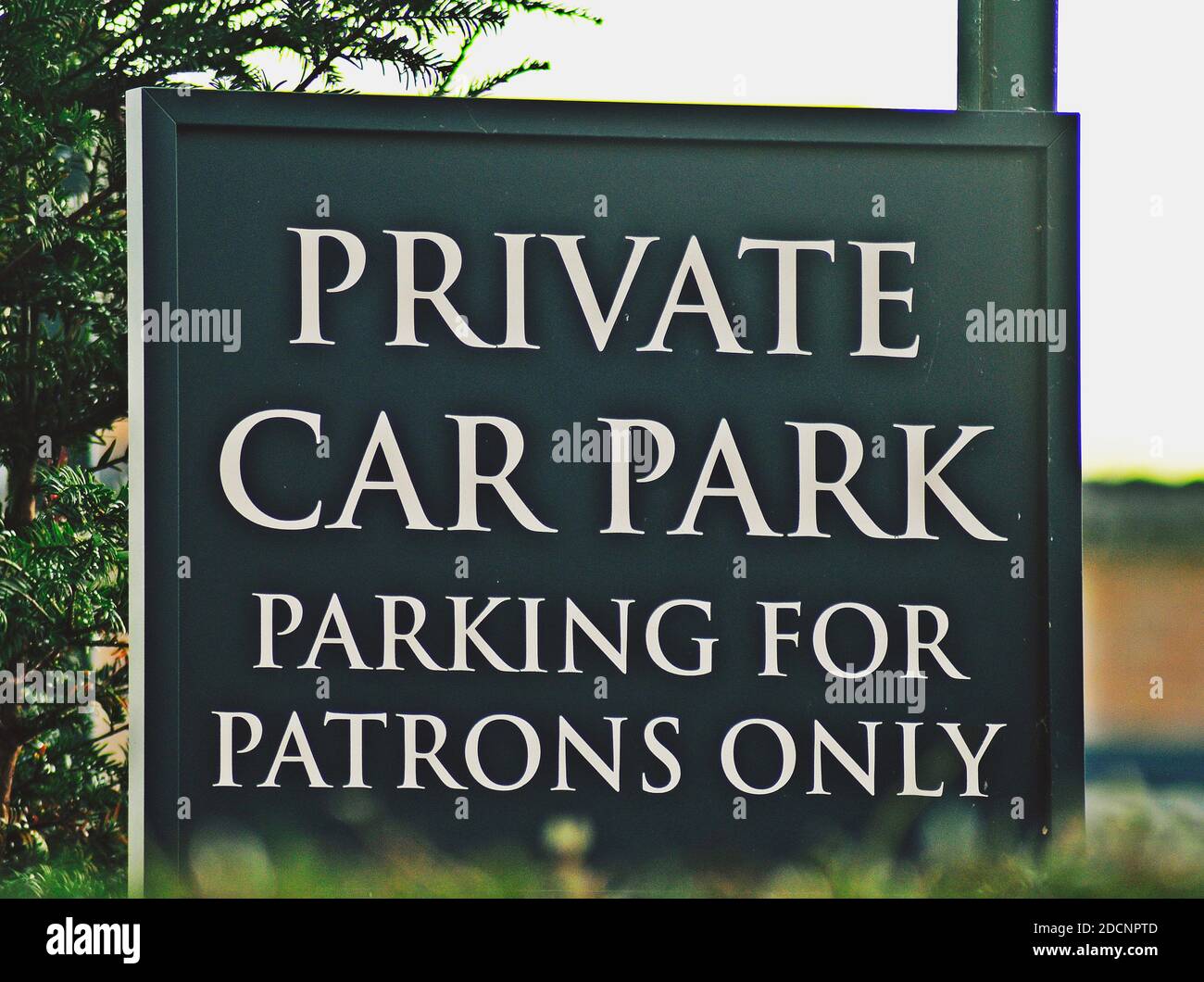 Schild für den privaten Parkplatz Stockfoto