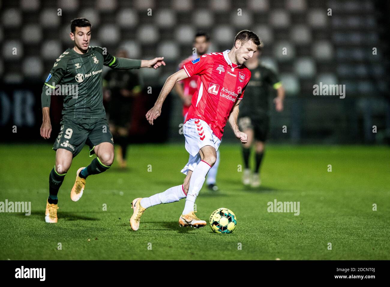 Vejle, Dänemark. November 2020. Mads Greve (5) von Vejle Boldklub gesehen während des 3F Superliga-Matches zwischen Vejle Boldklub und Brondby IF im Vejle Stadion in Vejle. (Foto Kredit: Gonzales Foto/Alamy Live News Stockfoto