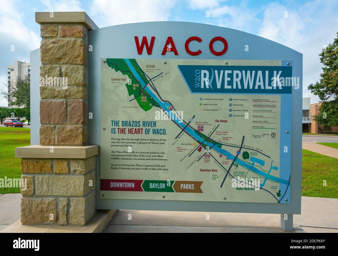 Texas, Waco, Riverwalk, entlang des Brazos River, Informationsschild Stockfoto