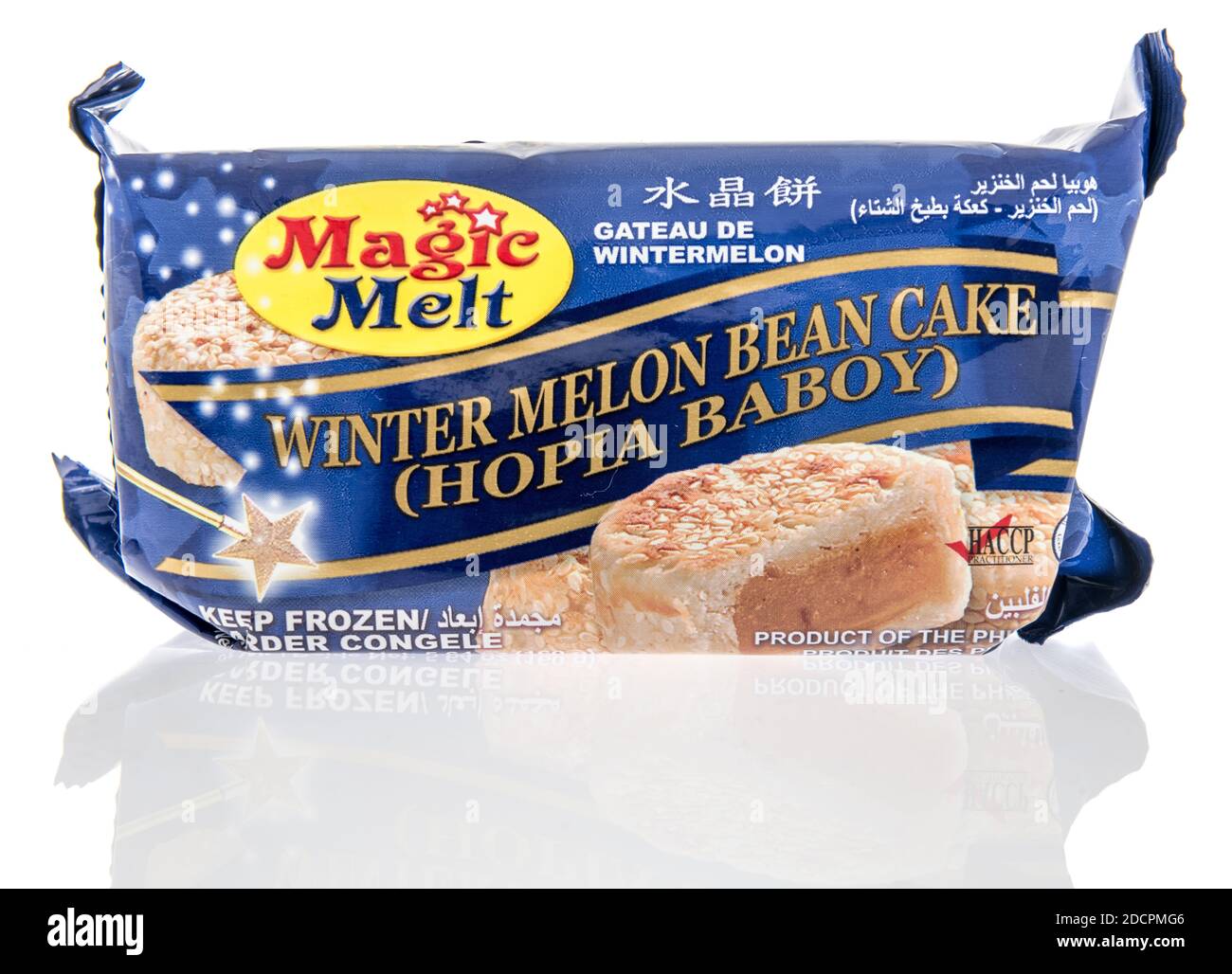 Winneconne, WI -15 November 2020: Ein Paket von Magic Melt Winter Melone Bohne Kuchen auf einem isolierten Hintergrund. Stockfoto