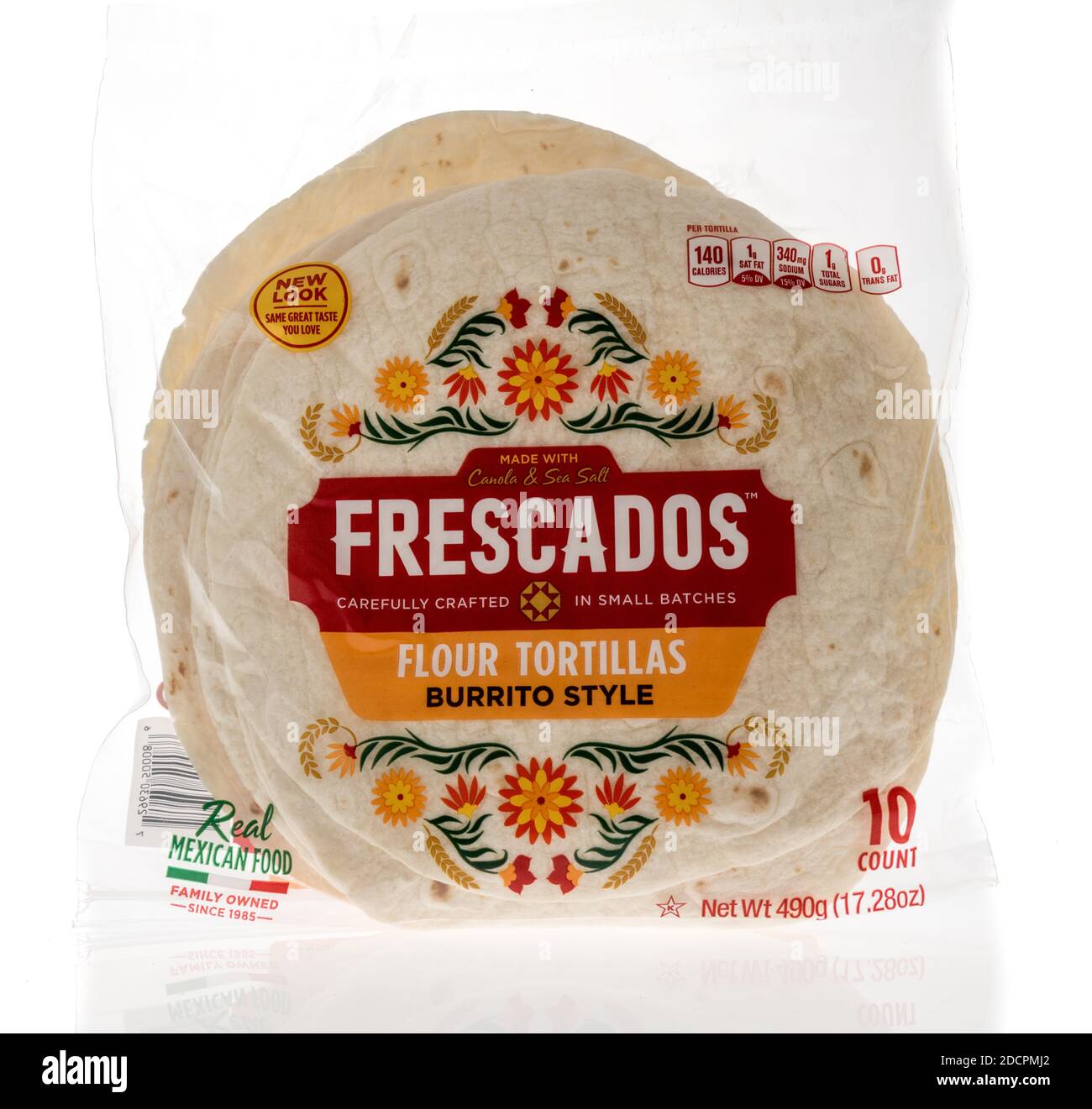 Winneconne, WI -19 November 2020: Ein Paket von Frescados Mehl Torillas Burrito Stil auf einem isolierten Hintergrund. Stockfoto