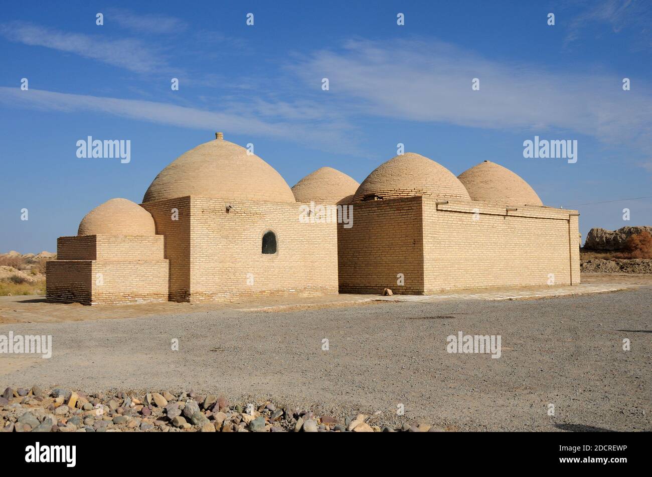 Ahmet Zamji Grab wurde im 8. Jahrhundert gebaut. Pehlivan Ahmet Grab befindet sich auf der Seite des Grabes. Merv, Turkmenistan. Stockfoto