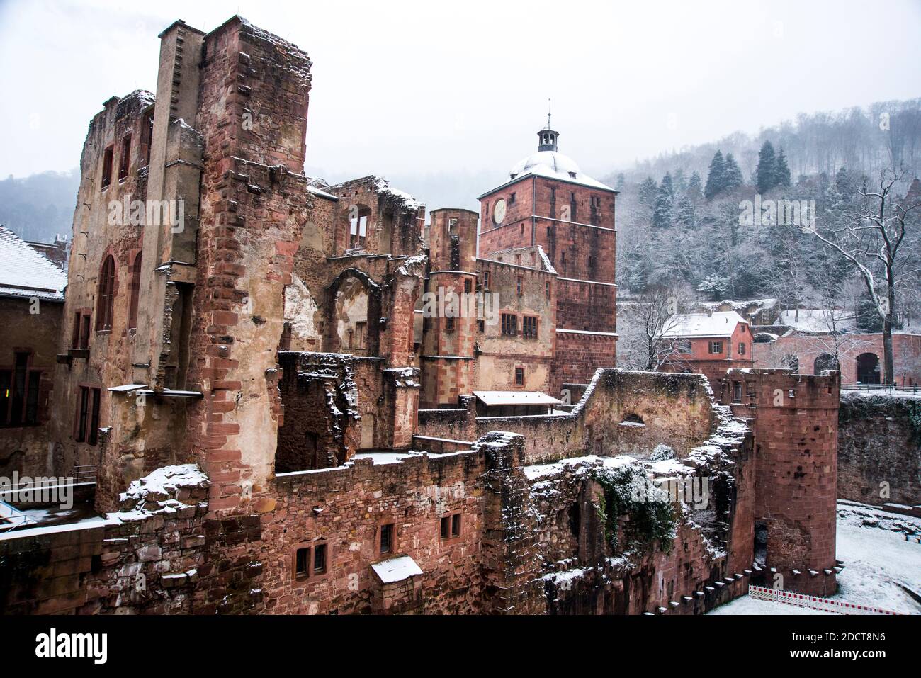 Luftaufnahme der Stadt Heidelberg, Baden-Württemberg, Deutschland. Blick vom Heidelberger Schloss Stockfoto