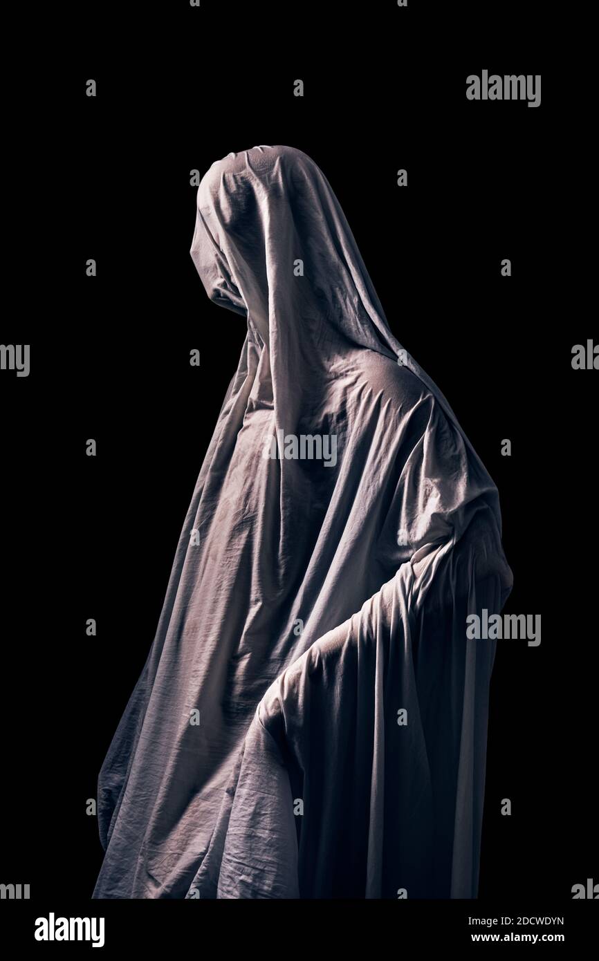 Scary Geist isoliert auf schwarzem Hintergrund mit Beschneidungspfad Stockfoto
