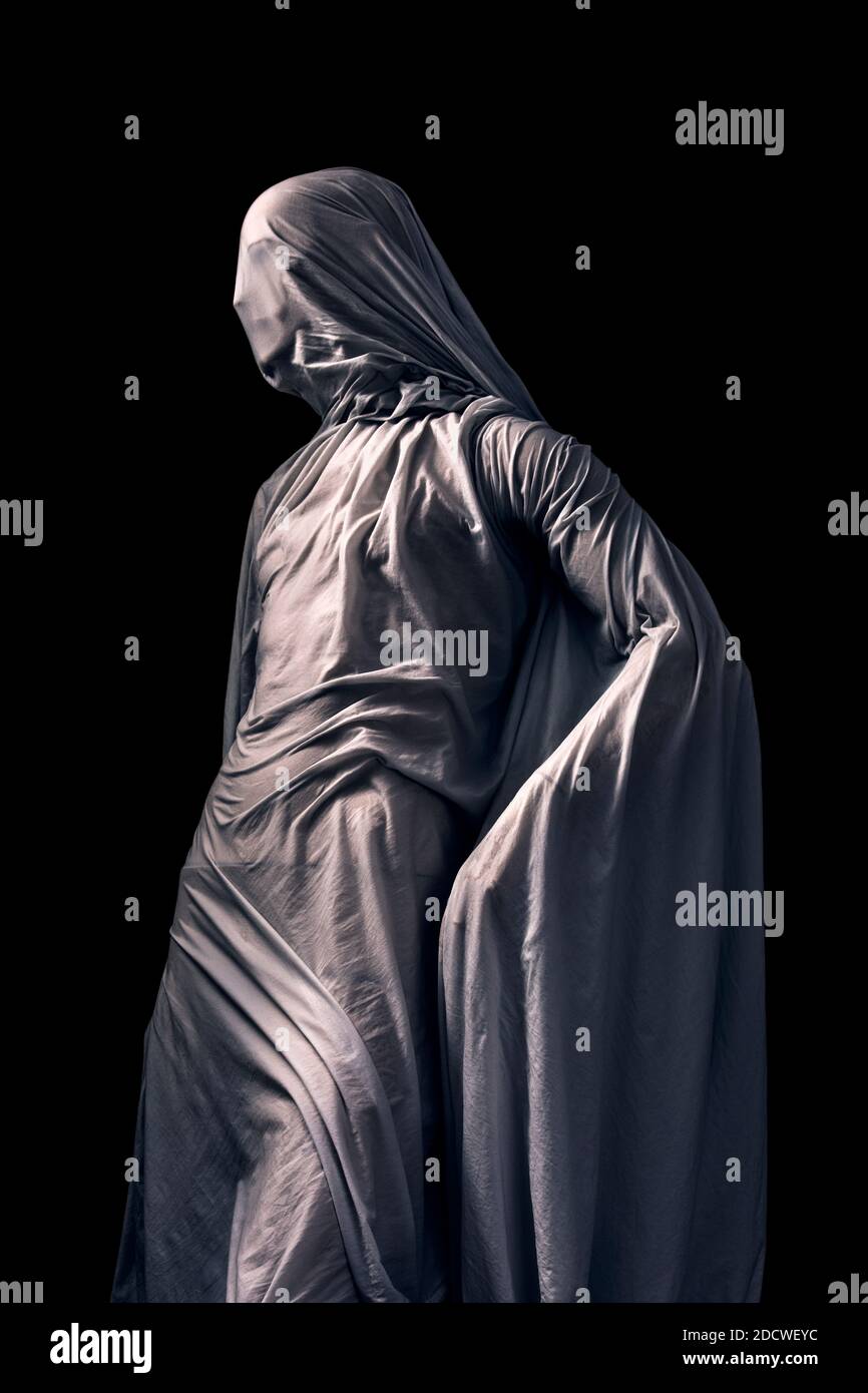 Scary Geist isoliert auf schwarzem Hintergrund mit Beschneidungspfad Stockfoto