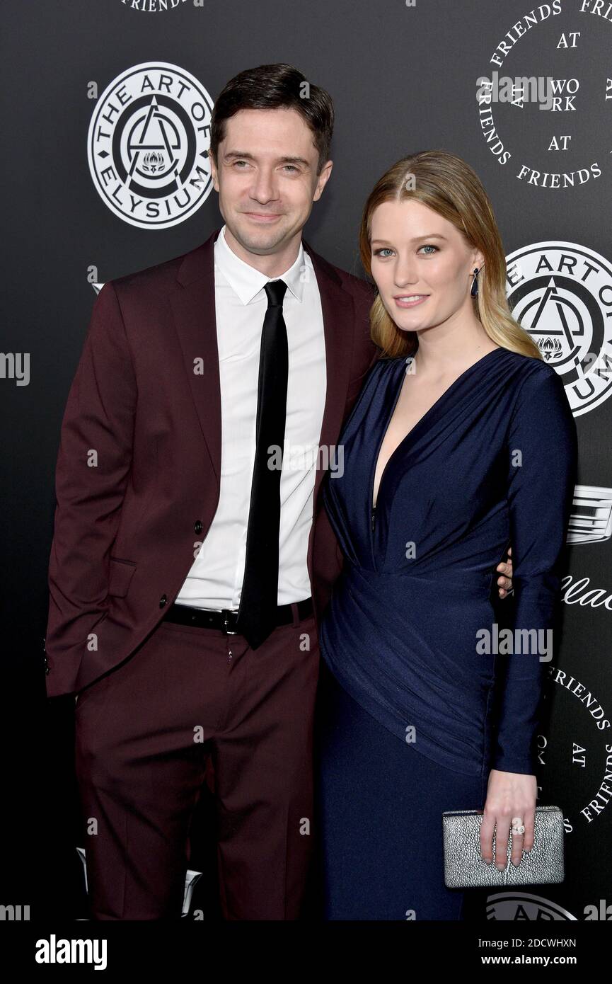 Topher Grace und Ashley Hinshaw nehmen am 6. Januar 2018 an der Art of Elysium's 11th Annual Celebration - Heaven in Santa Monica, Kalifornien, Teil. Foto von Lionel Hahn/ABACAPRESS.COM Stockfoto
