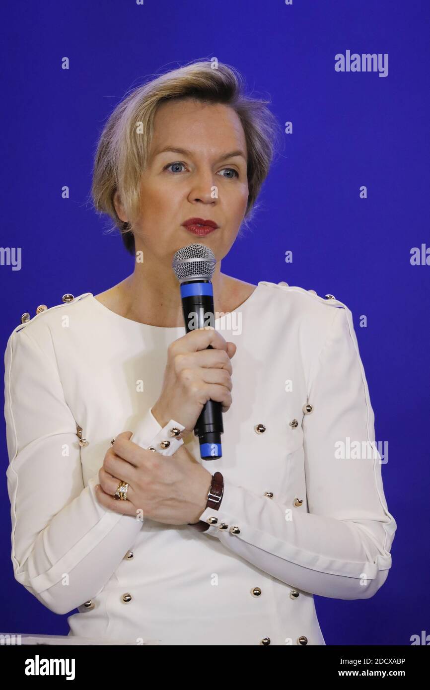 Virginie Calmels Vize-Präsident der Partei "Les Republicans" spricht während einer Konvention seiner Partei zum Thema Einwanderung in Paris, Frankreich am 18. April 2018. Foto von Henri Szwarc/ABACAPRESS.COM Stockfoto