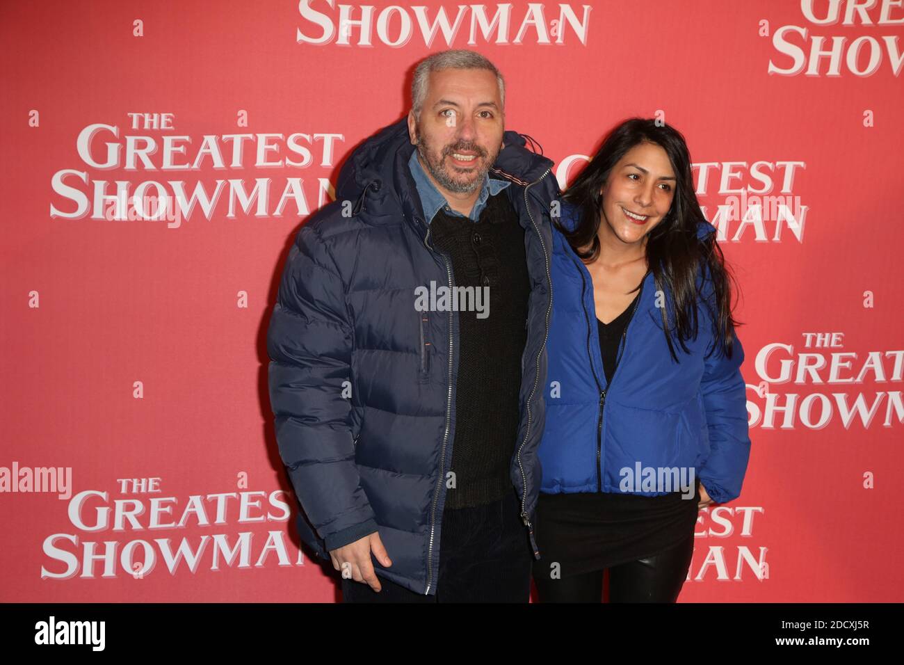 Atmen Kelif und Cindy Geney bei der Pariser Premiere „The Greatest Showman“ im Cinema Gaumont Opera Capucines in Paris, Frankreich, am 17. Januar 2018. Foto von Jerome Domine/ABACAPRESS.COM Stockfoto