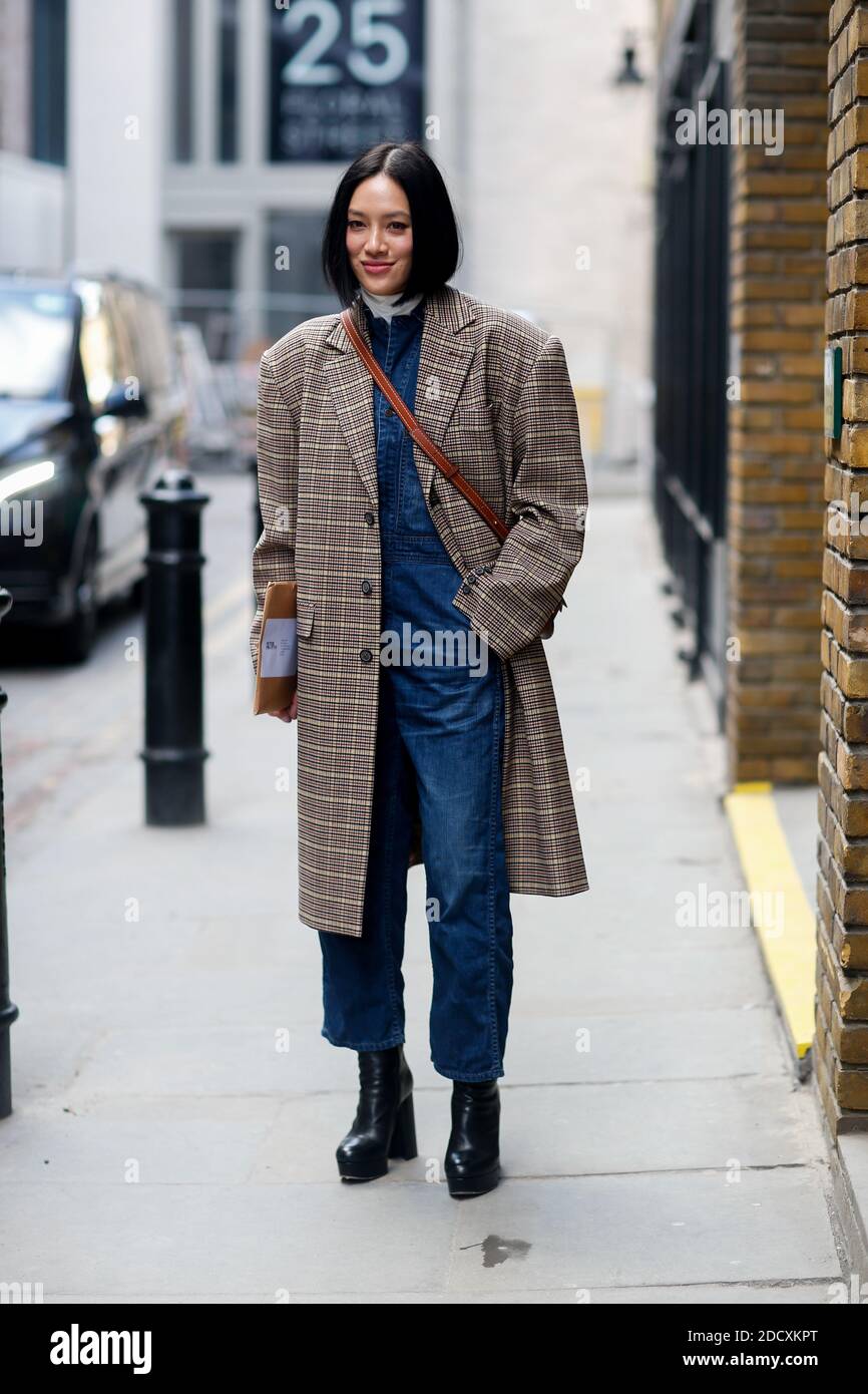 Street Style, Tiffany Hsu Ankunft in Preen von Thornton Bregazzi Herbst-Winter 2018-2019 Show in der Floral Street, in London, England, am 18. Februar 2018. Foto von Marie-Paola Bertrand-Hillion/ABACAPRESS.COM Stockfoto