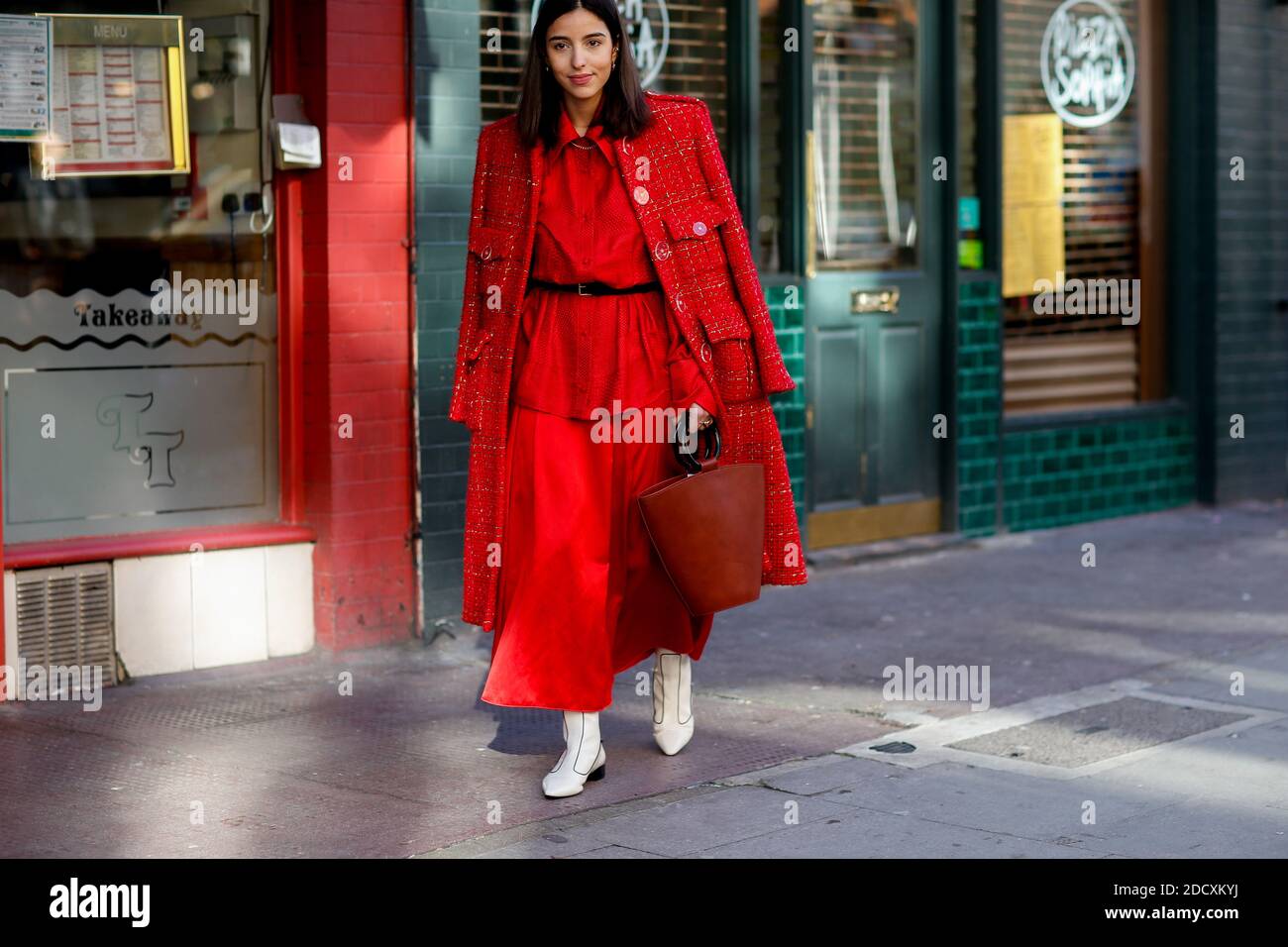 Street Style, Bettina Looney bei der JW Anderson Herbst-Winter 2018-2019 Show im Yeomanry House, in London, England, am 17. Februar 2018. Foto von Marie-Paola Bertrand-Hillion/ABACAPRESS.COM Stockfoto