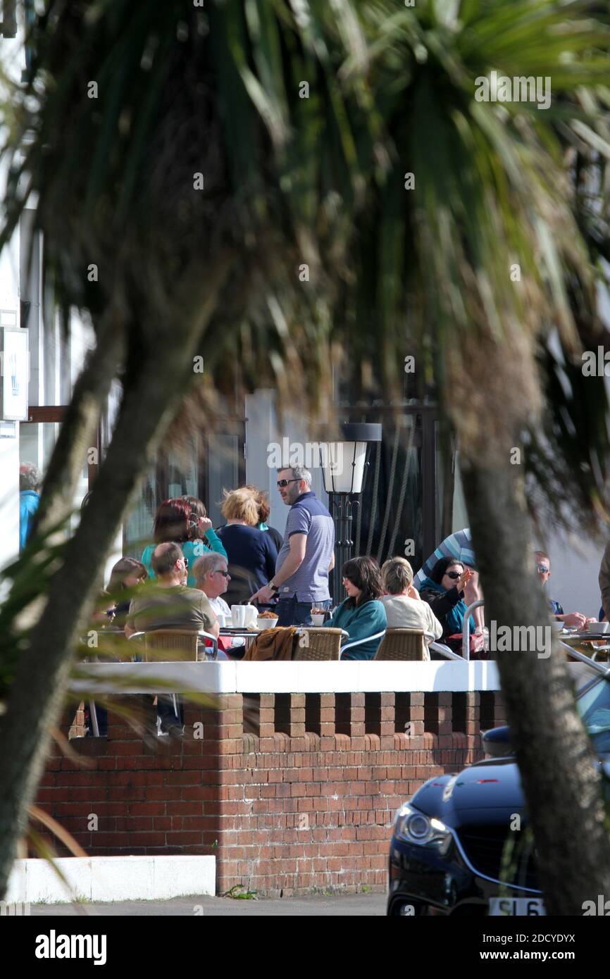 Nardini's, Largs, North Ayrshire, Schottland, Großbritannien. Das berühmte Art déco-Eiscafé serviert auch Fisch und Pommes und andere Mahlzeiten Stockfoto