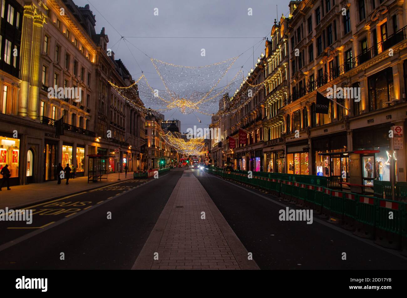 Weihnachtsbeleuchtung in London Stockfoto