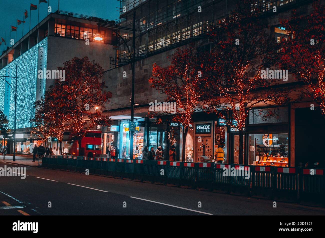 Weihnachtsbeleuchtung in London Stockfoto