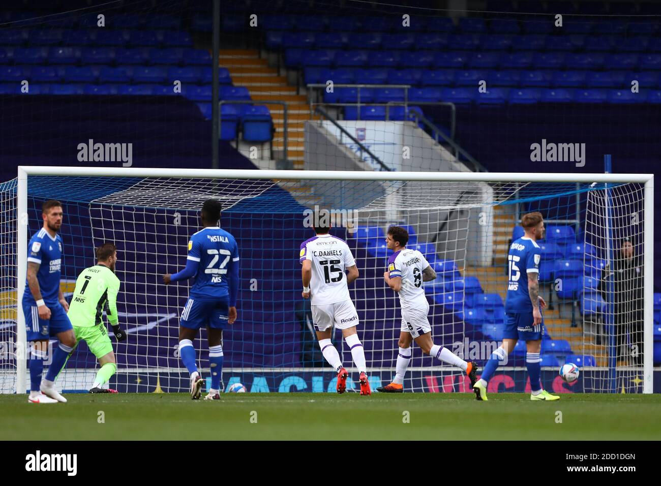 Oliver Norburn von Shrewsbury Town wendet sich nach dem Strafpunkt ab, 0-1 - Ipswich Town V Shrewsbury Town, Sky Bet League One, Portman Road, Ipswich, UK - 21. November 2020 nur zur redaktionellen Verwendung - es gelten die Einschränkungen von DataCo Stockfoto