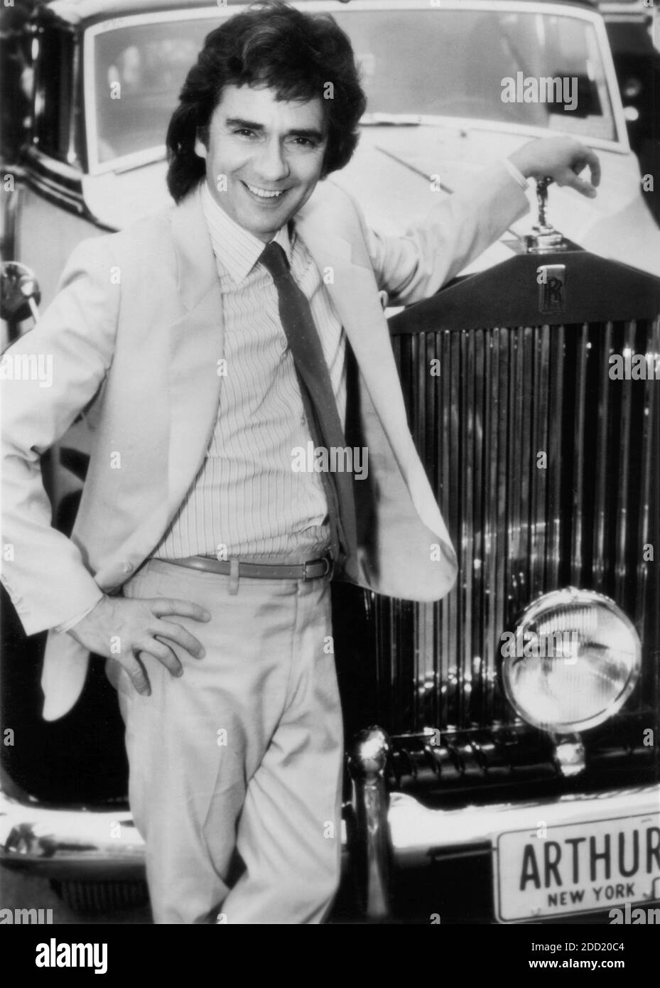 Dudley Moore, drei Viertel Länge Werbung Porträt für den Film, 'Arthur', Warner Bros., 1981 Stockfoto