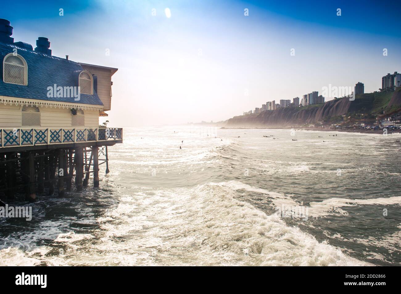 Rosa Nautica Restaurant am Pier in Viertel Miraflores - Lima, Peru Stockfoto