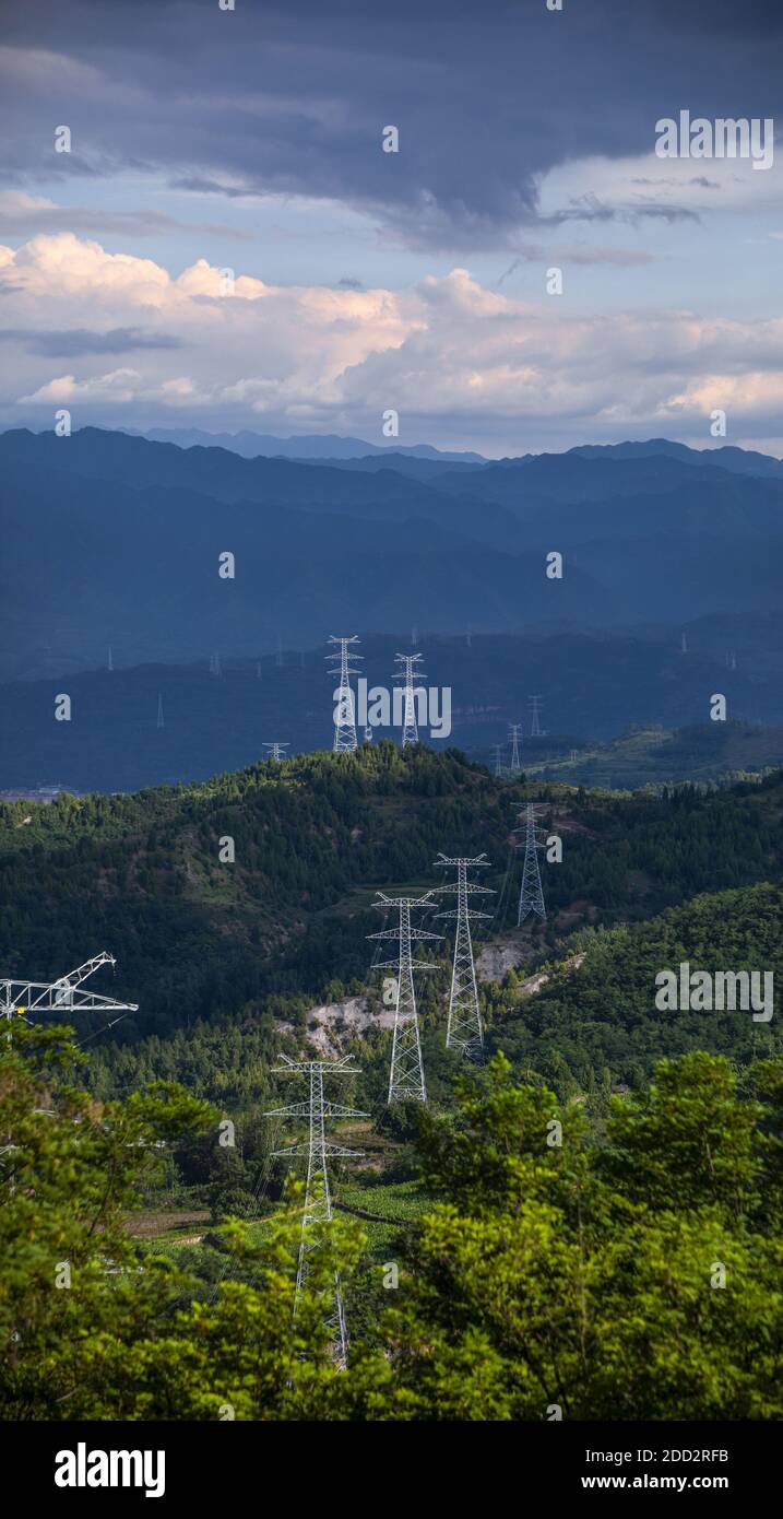 Funiu Bezirk der westlichen henan ländlichen Stromnetze Stockfoto