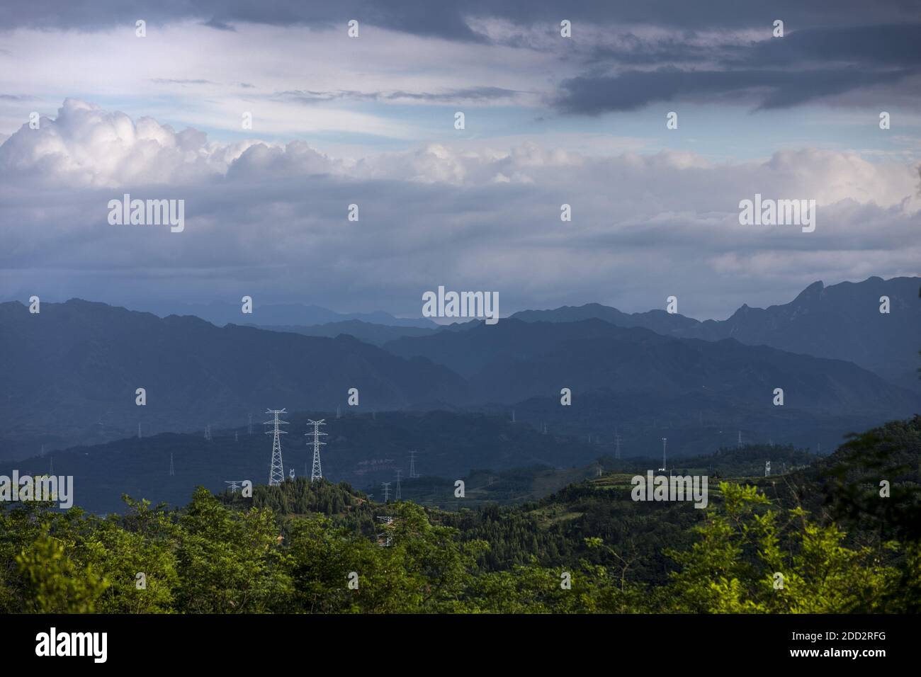 Funiu Bezirk der westlichen henan ländlichen Stromnetze Stockfoto